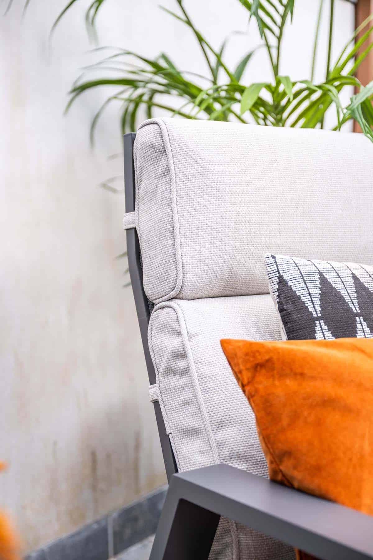 Max verstelbare stoel + voetenbank carbon black / sand