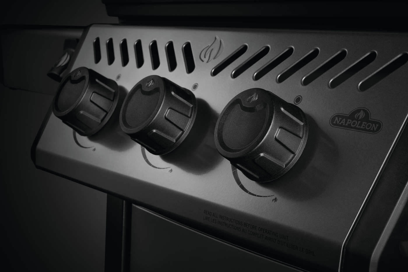 Napoleon Freestyle™ 365, 3 hoofdbranders met deur, zwart