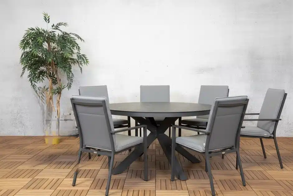 Sergio dining (6) met Bianca tafel 140 cm rond