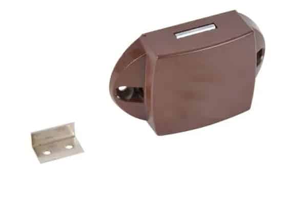 Drukknopslot bruin spanjolet