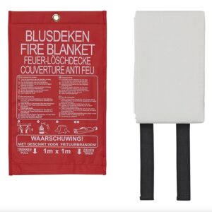 Blusdeken 100 x 100 cm in opbergtasje